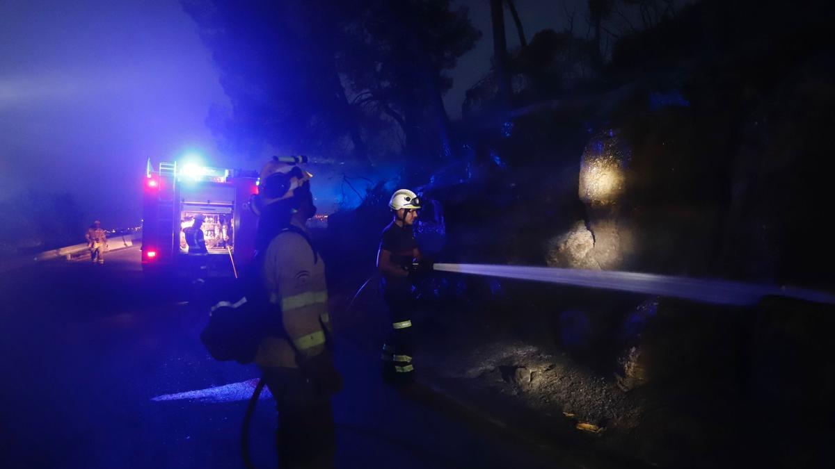 Así ha quedado la "zona cero" del incendio forestal en la sierra de Córdoba