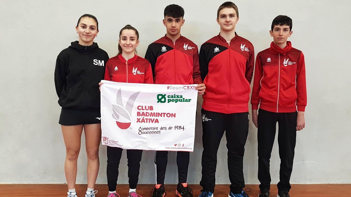 Deportistas del equipo del Bádminton Xàtiva que se ha colocado líder de la Liga Nacional de Clubes.