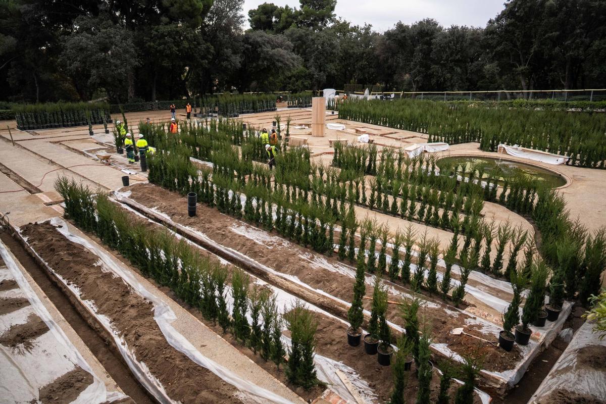 Visita exclusiva al Laberint d’Horta, cerrado durante un año por obras de restauración. Ya se están realizando nuevas plantaciones para recuperar sus jardines históricos. Barcelona, 4 de diciembre de 2025.
