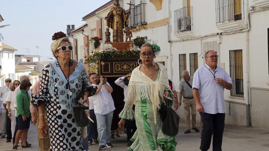 El Santico de Montilla recorre en procesión el popular Barrio de Tenerías