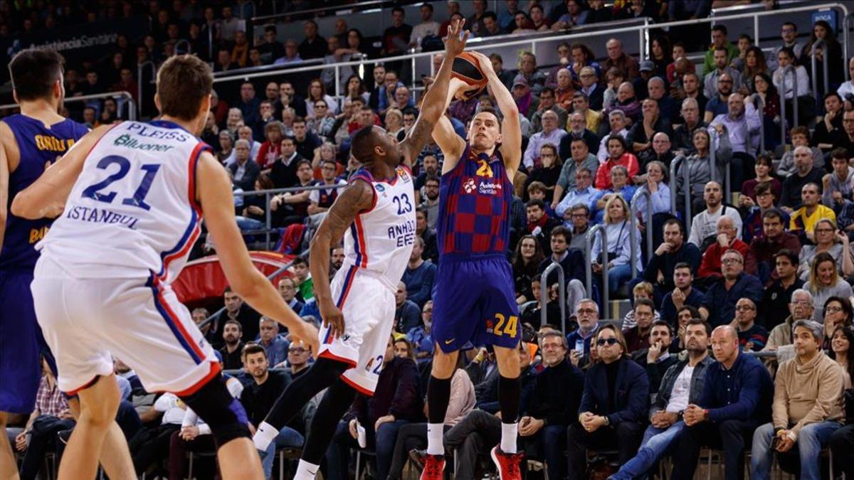 El baloncesto está parado a nivel deportivo, pero sigue internamente