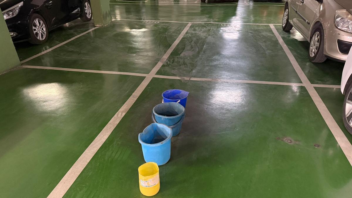 El PP denuncia goteras en el parking de La Uixola que se han agravado con unas obras