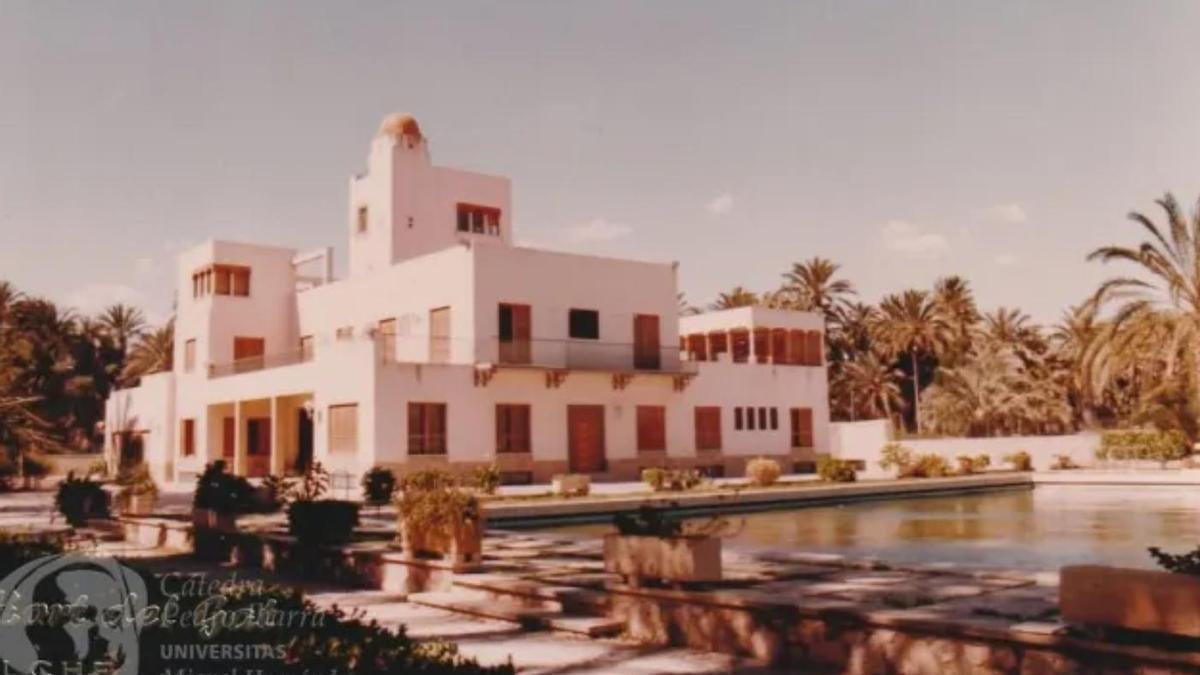 La casa de l’Hort del Gat, en la bIblioteca de la quel es va celebrar en 1979 el I Encontre de Poesia Catalana al País Valencià.