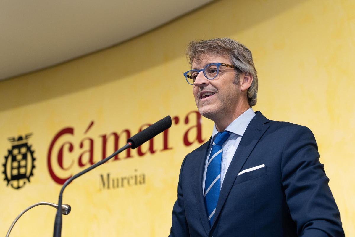 El Colegio de Gestores Administrativos de Murcia celebra patrón y distingue a nuevos colegiados