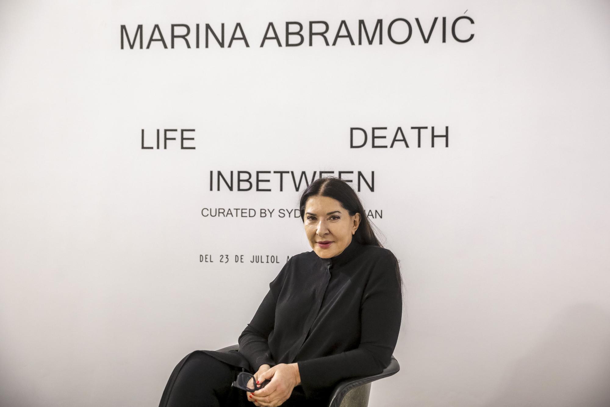 Marina Abramović in der Galerie Horrach Moya in Palma de Mallorca