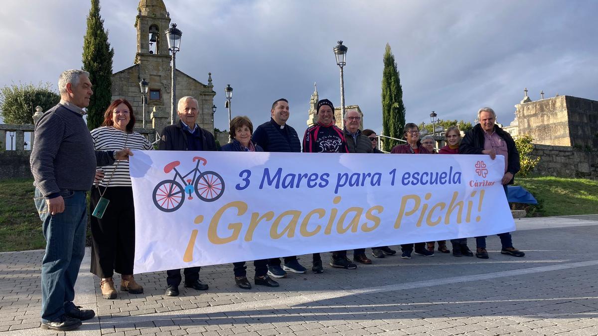 Pichi a su llegada a San Vicente de O Grove.