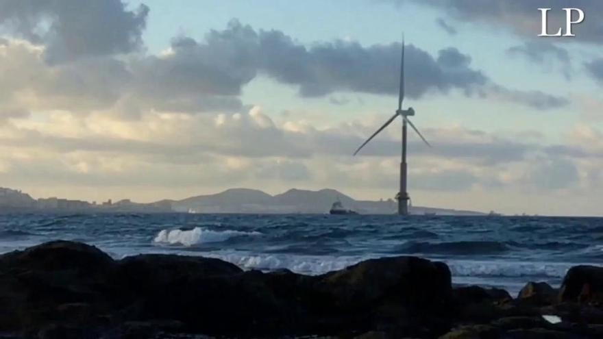 Elevación completa del molino offshore ubicado en la costa de Telde