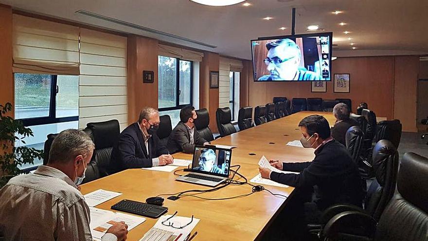 Imagen de la reunión, ayer, del Consejo Rector de la Agasp.