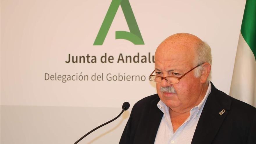 Andalucía pide toque de queda variable, confinar en las casas y más vacunas