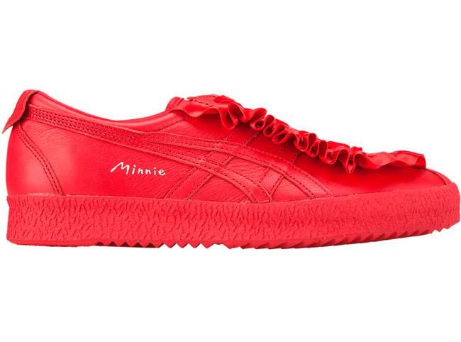 Deportivas rojas 'Mexico Delegation' con los volantes de Minnie Mouse de Onitsuka Tiger