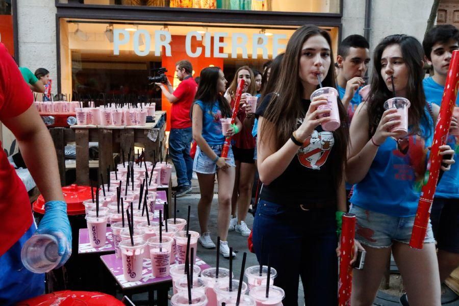 Los peñistas ponen el color en la iniciativa de Va