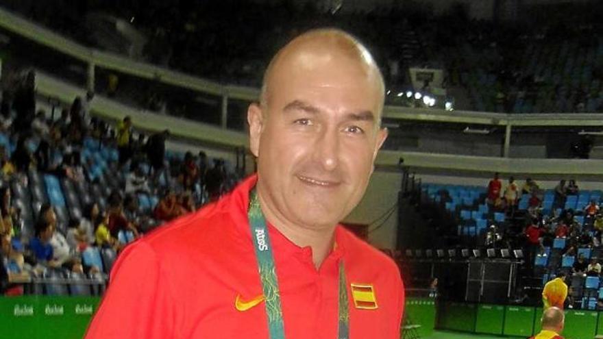 Jaume Ponsarnau és ajudant de Sergio Scariolo i treballa la defensa