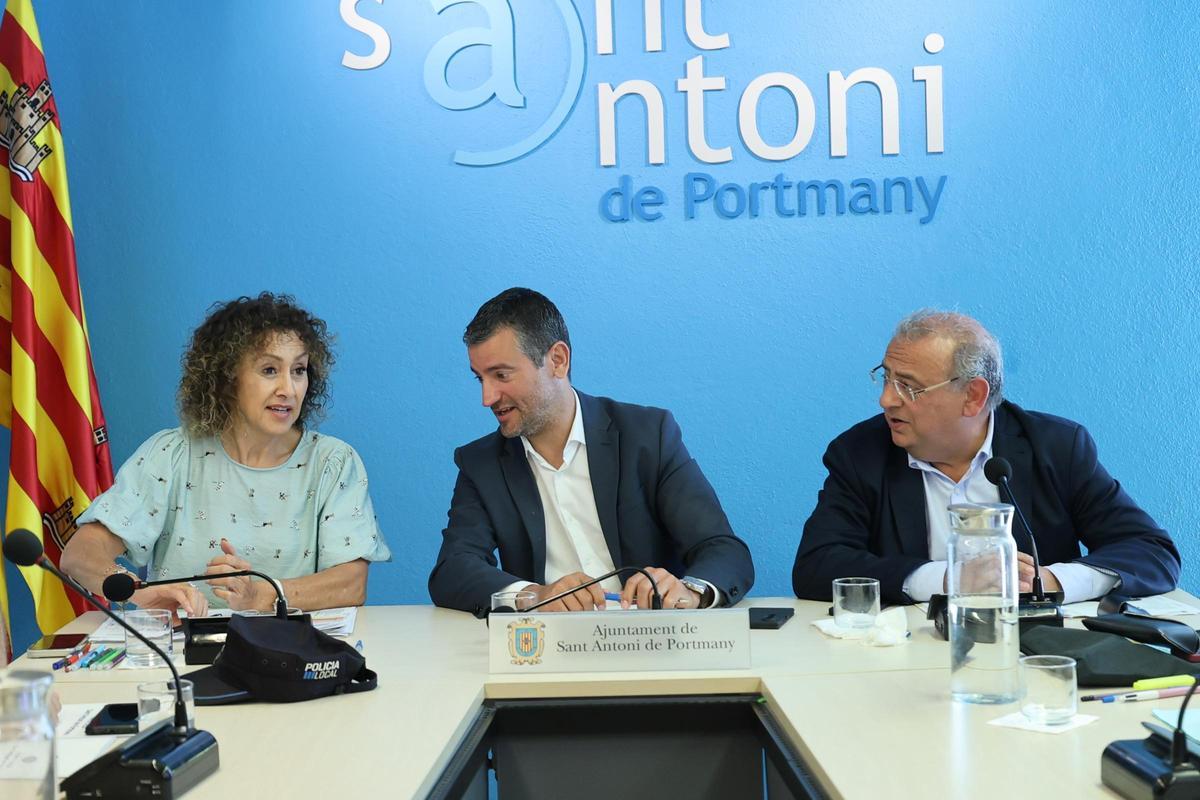 Neus Mateu, Marcos Serra y Alfonso Rodríguez Badal, en la Junta de Seguridad