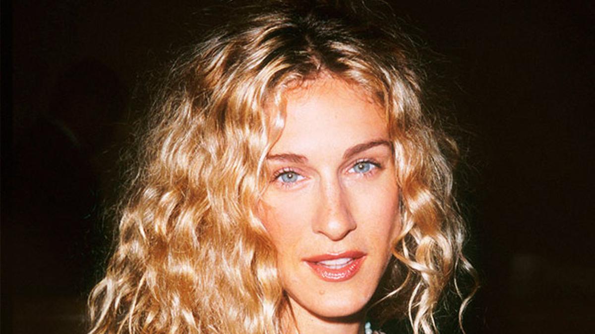 PP Carrie Bradshaw y su pelo rizado