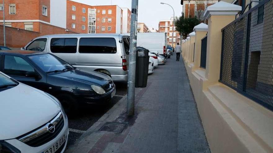 Calle Condes de Alba y Aliste, donde se propone ensanchar las aceras.