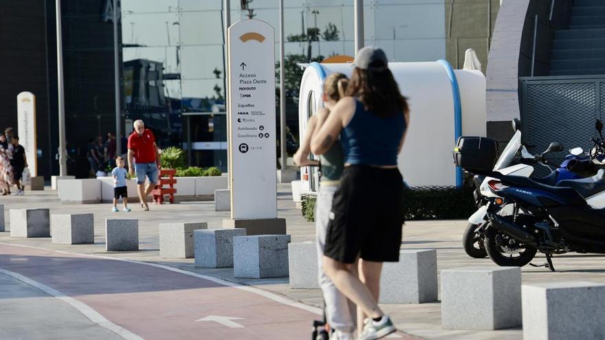 Mano dura contra los usuarios de patinetes sin casco en Castelló: 170 multas en un mes