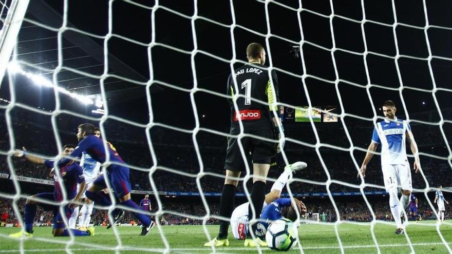 El Espanyol pide mano dura a la Liga contra los insultos del Camp Nou