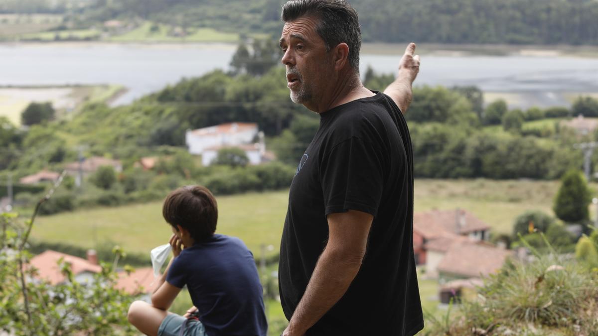 La ría de Villaviciosa se malbarata: la ruina de un entorno privilegiado asturiano