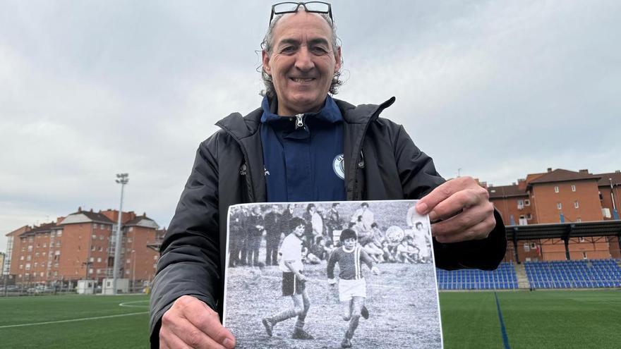Eduardo "Beto" Fernández, el exfutbolista argentino que jugó con Maradona y forma parte del cuerpo técnico del Oviedo City