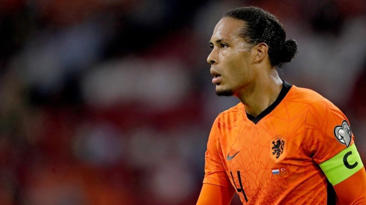 Van Dijk ha recibido un 'palo' inesperado de dos leyendas holandesas