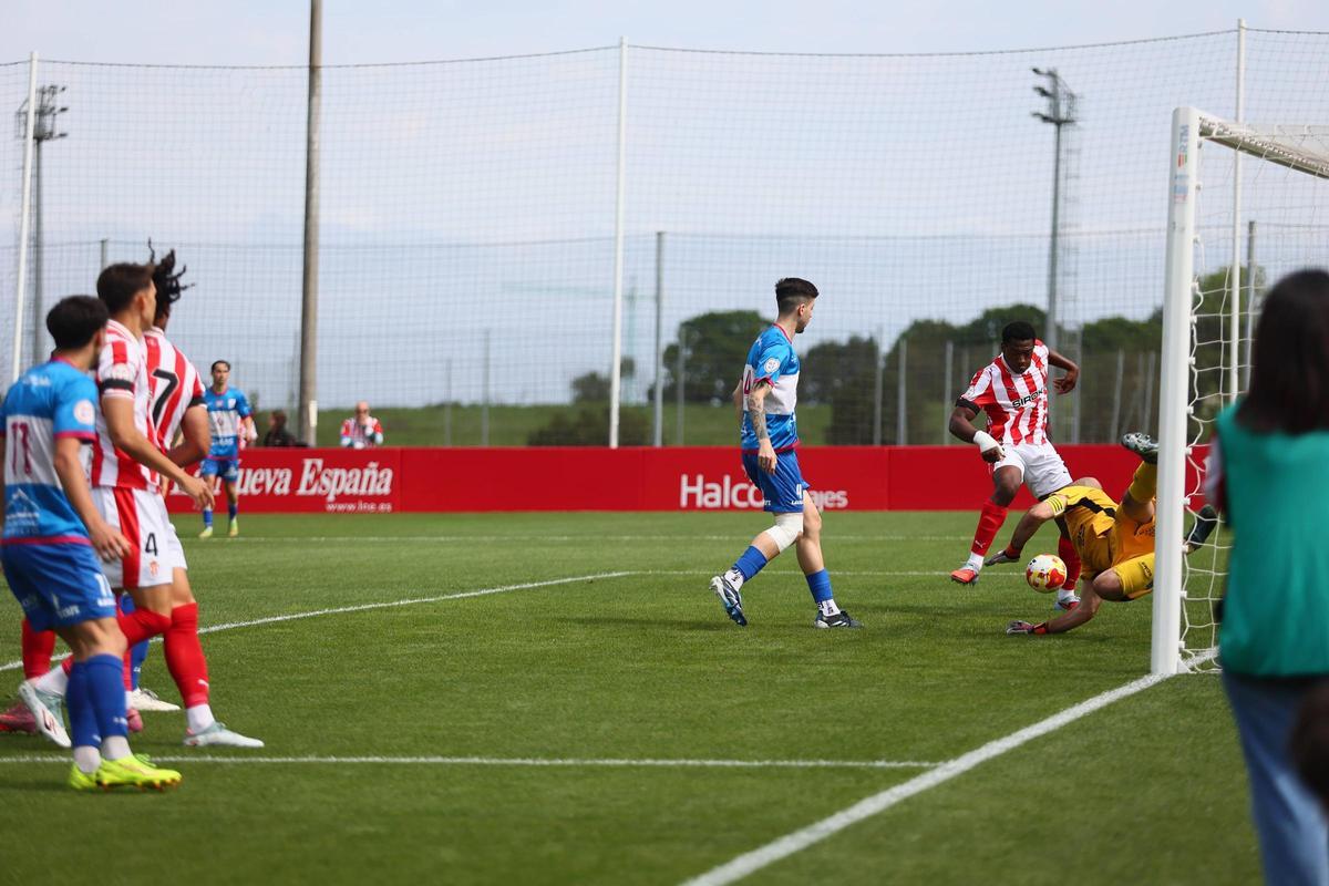 En imágenes: así fue la jornada de Tercera División en Asturias En imágenes: así fue la jornada de Tercera División en Asturias