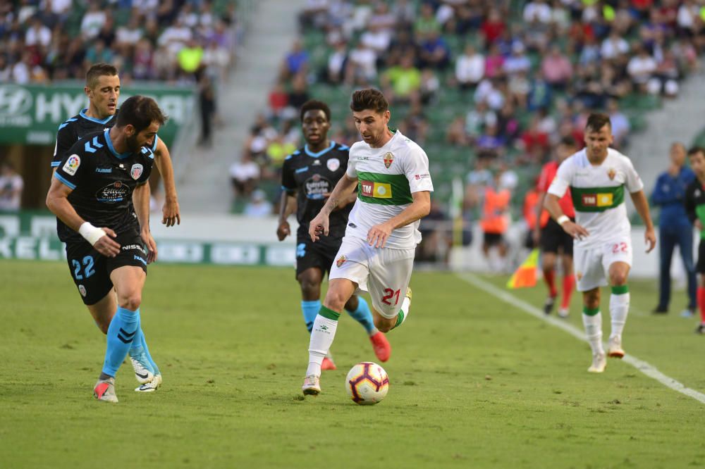 La victoria del Elche ante el CD Lugo en imágenes