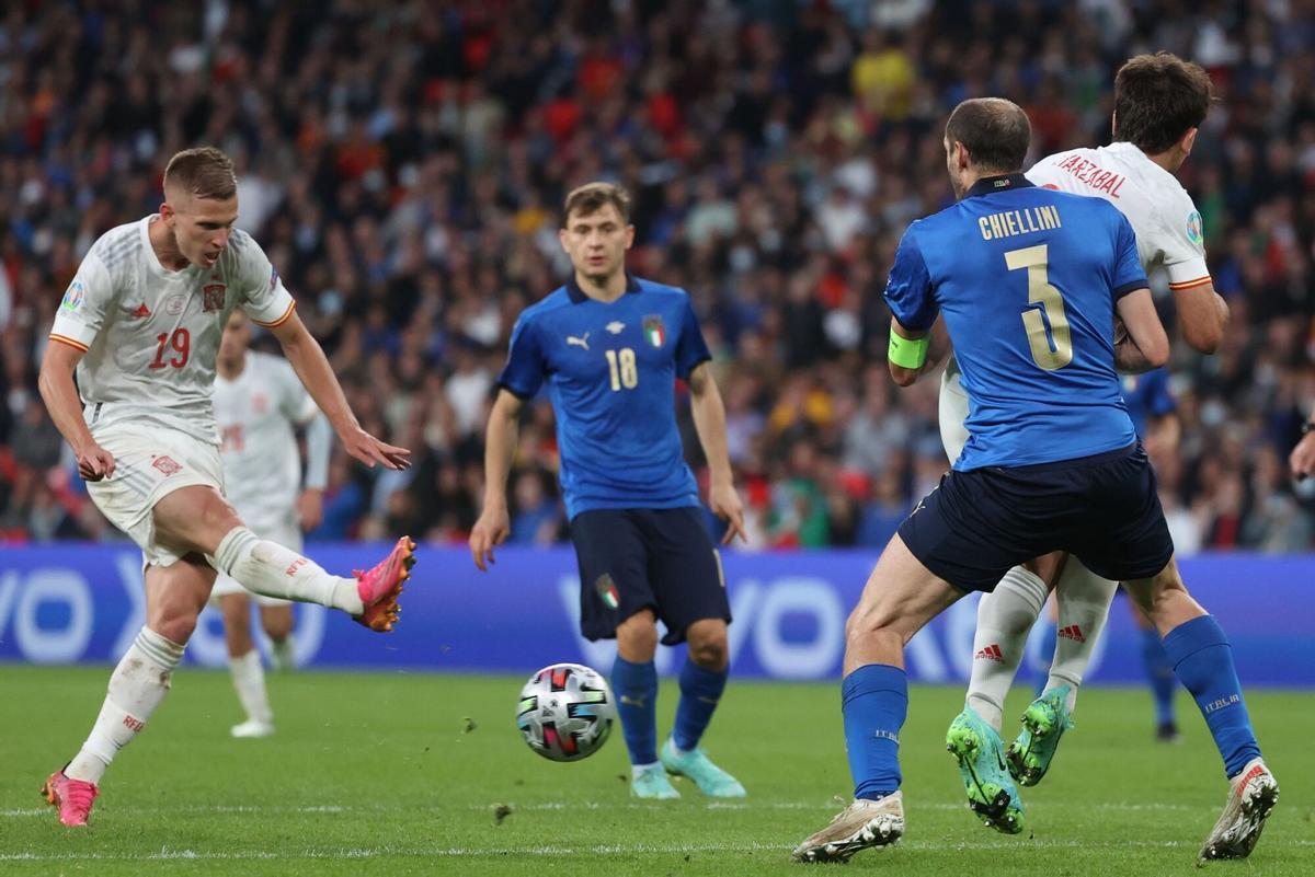 Olmo destacó en la Eurocopa del 2021, sobre todo frente a Italia