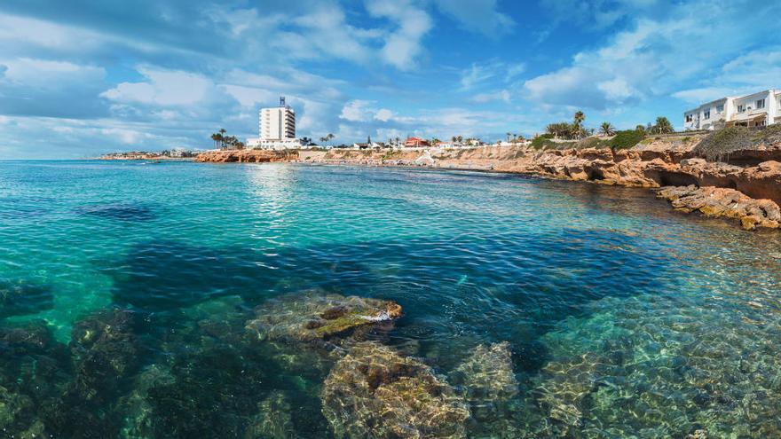 Las playas de Orihuela lideran las banderas azules de la provincia y Torrevieja los puertos deportivos