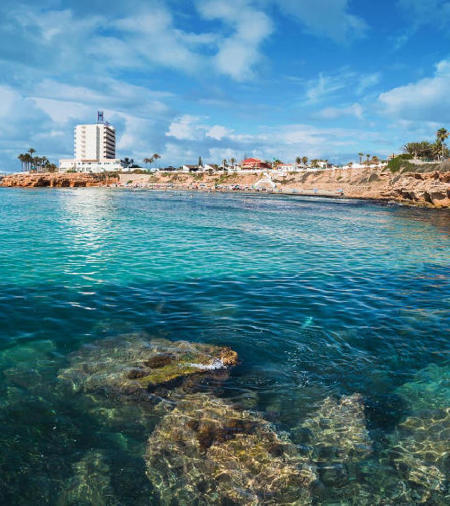 Banderas Azules 2024: Descubre las mejores playas de Torrevieja, Orihuela, Guardamar y Pilar de la Horadada