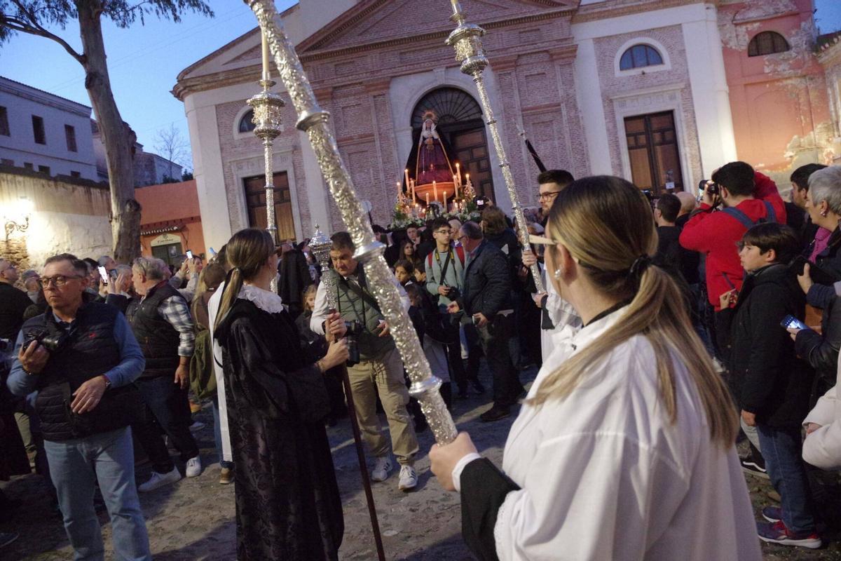 Dulce Resignación: procesión en La Trinidad