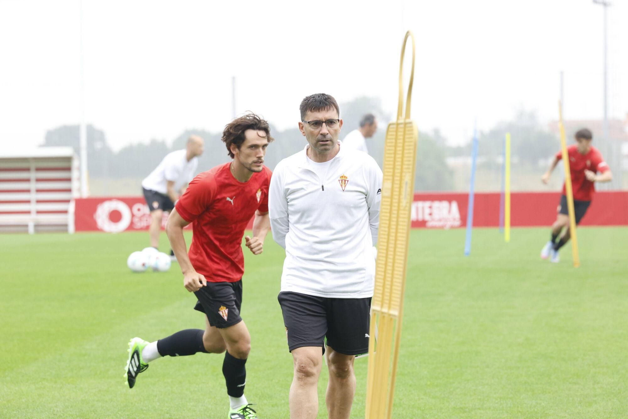 EN IMÁGENES: Primer entrenamiento de Sporting tras el regreso de las vacaciones