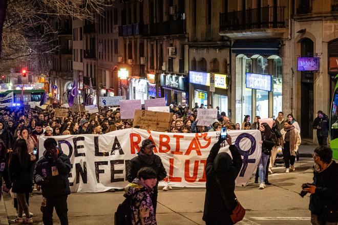 La manifestació del 8-M a Manresa, en imatges