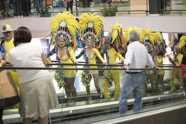 Donacion premio Reina del Carnaval del Centro ...