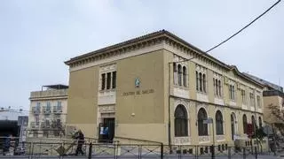 Mudanza en el centro de salud Plaza de Argel para iniciar su reforma