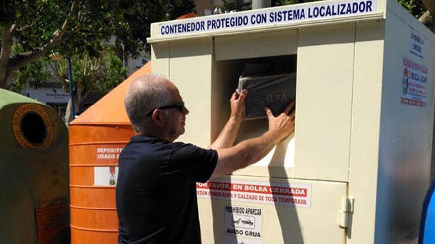 ¿Cuál es el uso que se le da a la ropa que echamos en el contenedor de reciclaje?