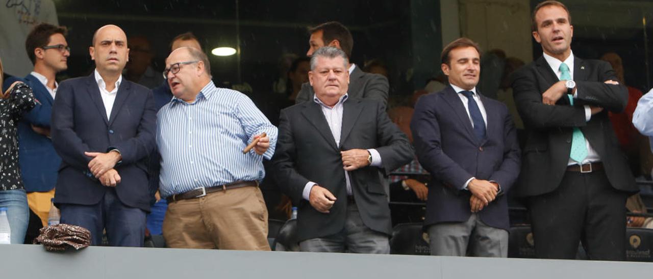 Palco del estadio José Rico Pérez en el reciente partido de Copa entre Hércules y Cornellà