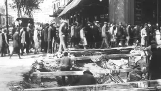 Cien años en tres minutos: un vídeo revive imágenes antiguas del metro de Barcelona gracias a la IA