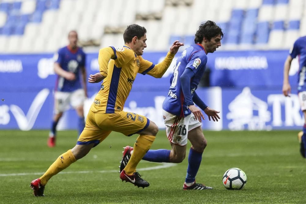 El partido entre el Oviedo y el Alcorcón, en imágenes