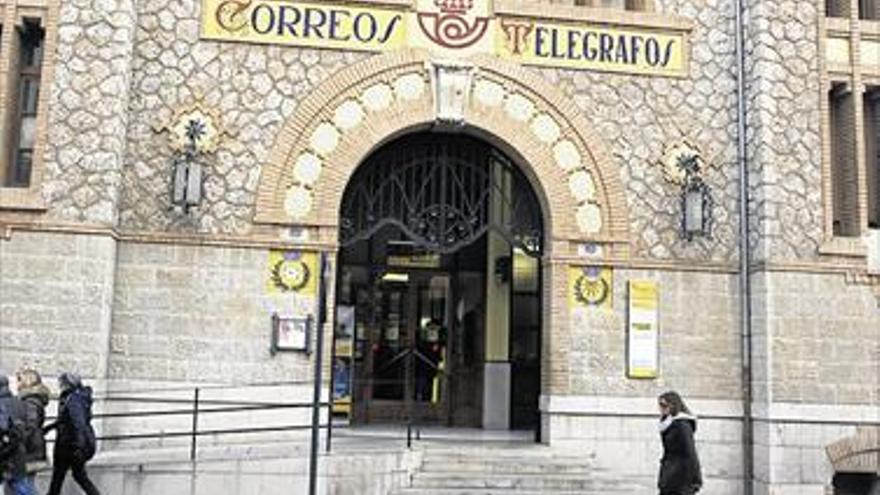 Castellón rechaza perdonar tributos a Defensa y Correos