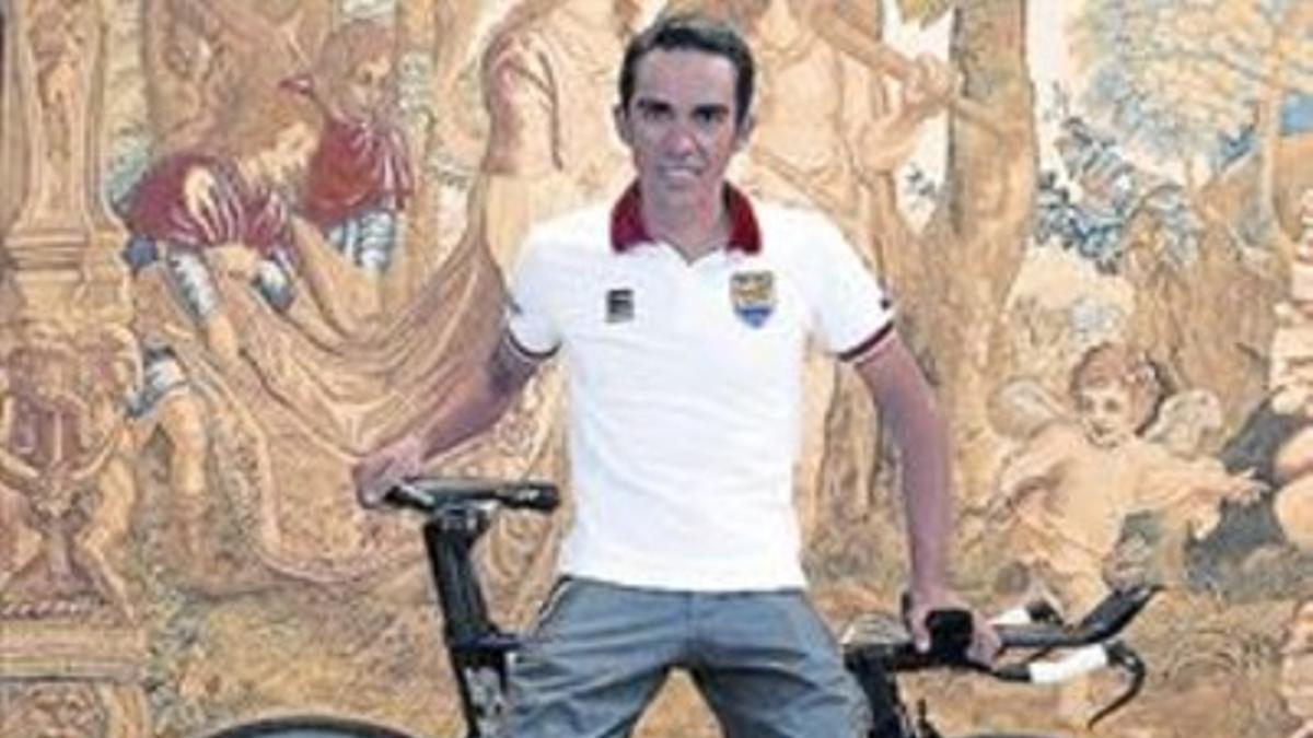 Contador, ayer en el hotel de Zaragoza.