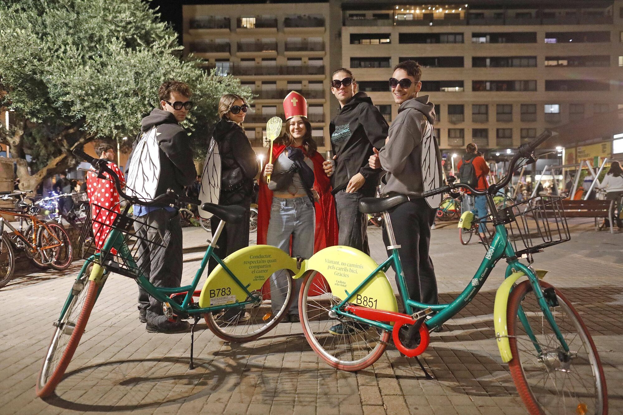 Girona. Plaça Josep Pla. Bicicrucis 2025.