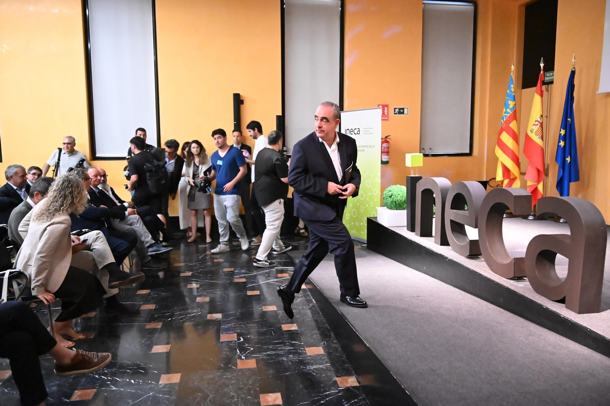 Ineca y Mazón se intercambian elogios