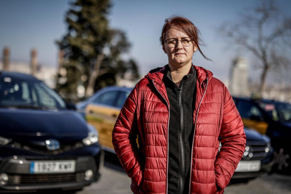 Helena Monge, una de las mujeres taxistas de Barcelona que alzan la voz contra el acoso sexual
