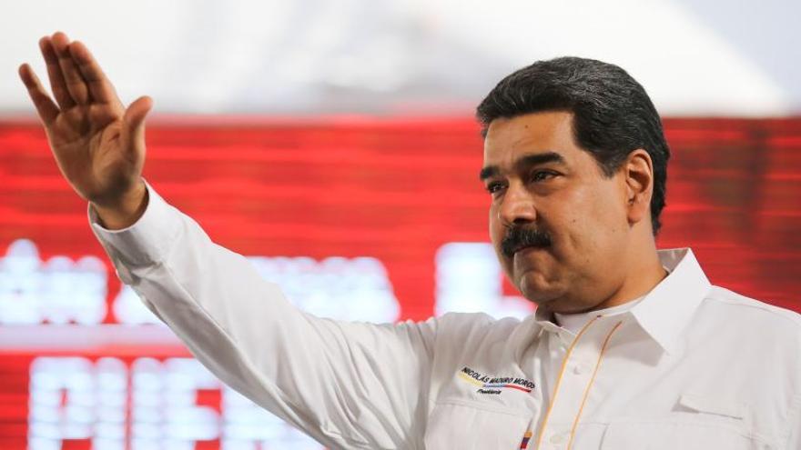 Maduro cierra la frontera con Brasil y amenaza con hacer lo mismo con Colombia