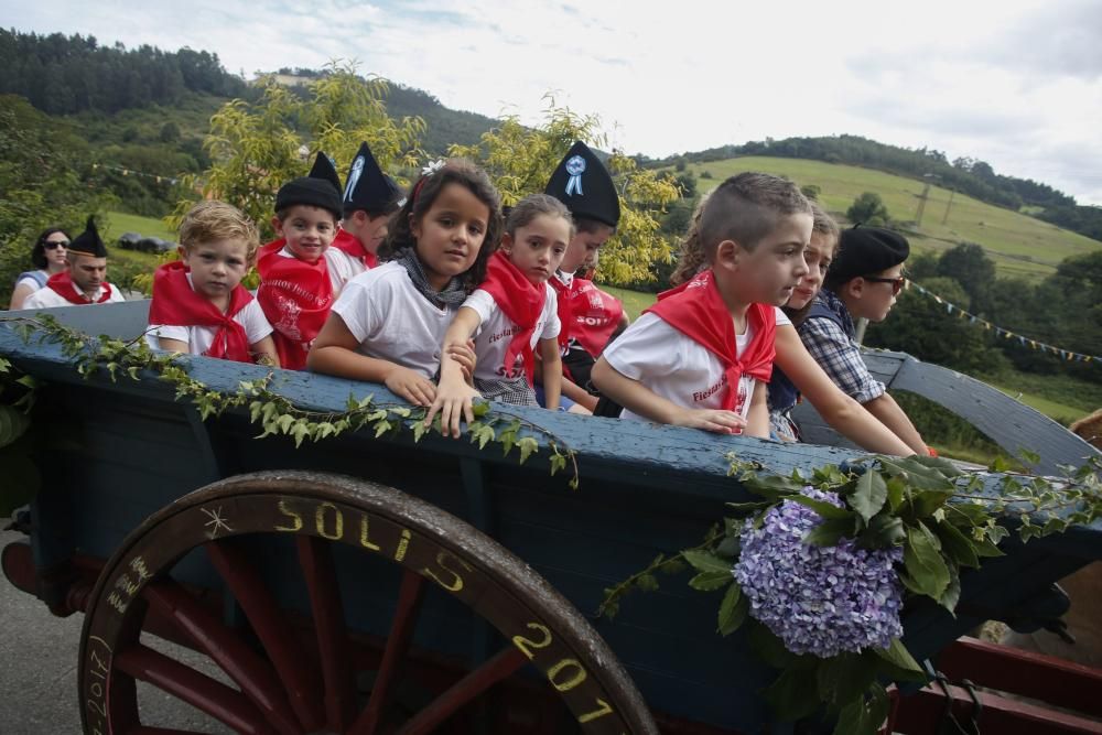 Procesión a la ermita de San Justo y Pastor