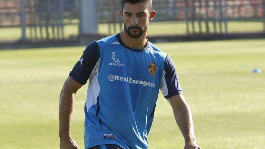 Álvaro abandona el entrenamiento por lesión