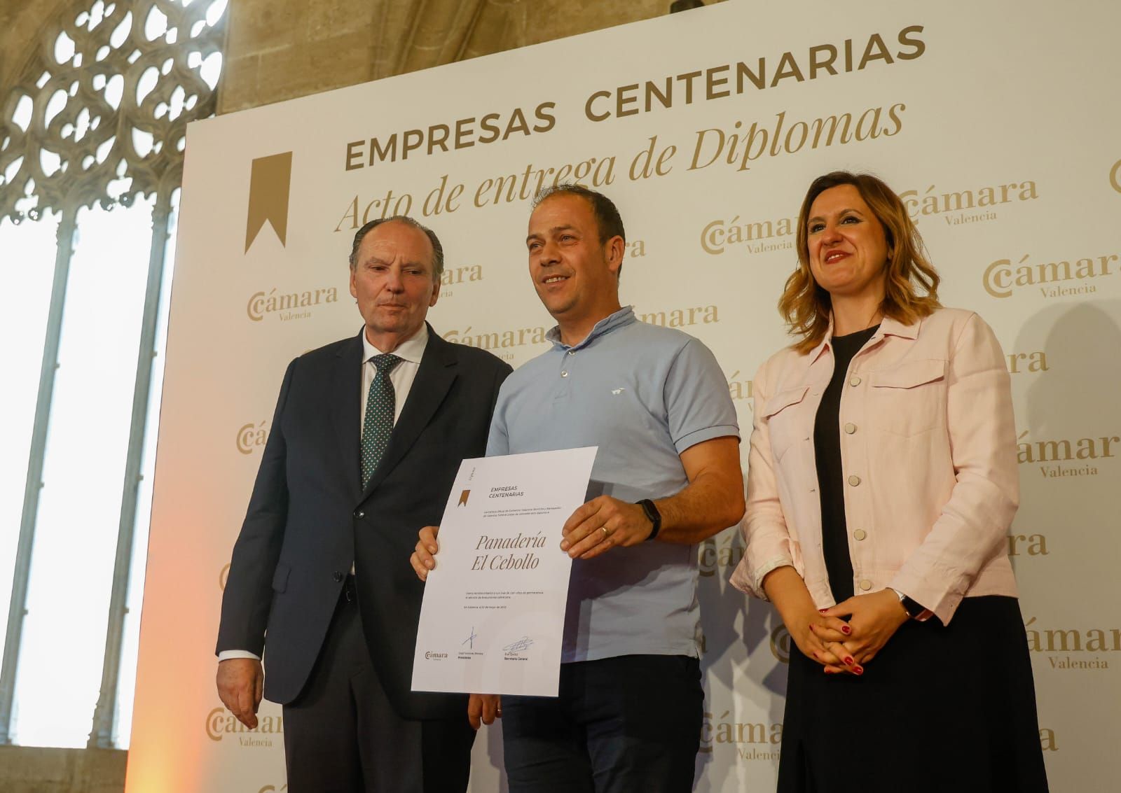 Cámara Valencia homenaje a 26 empresas por su trayectoria centenaria