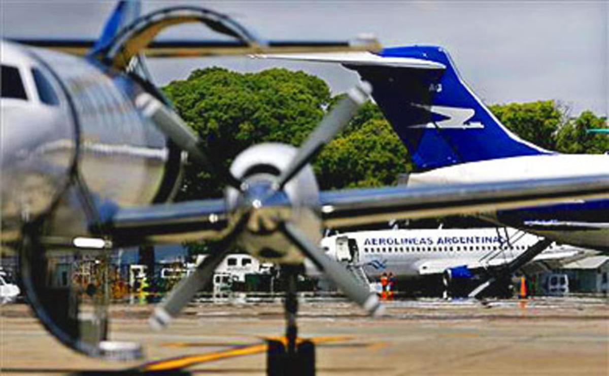 Avions d’Aerolíneas Argentinas en un aeroport de Buenos Aires.