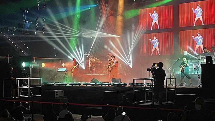 Camilo en el escenario del Gran Canaria Arena. |