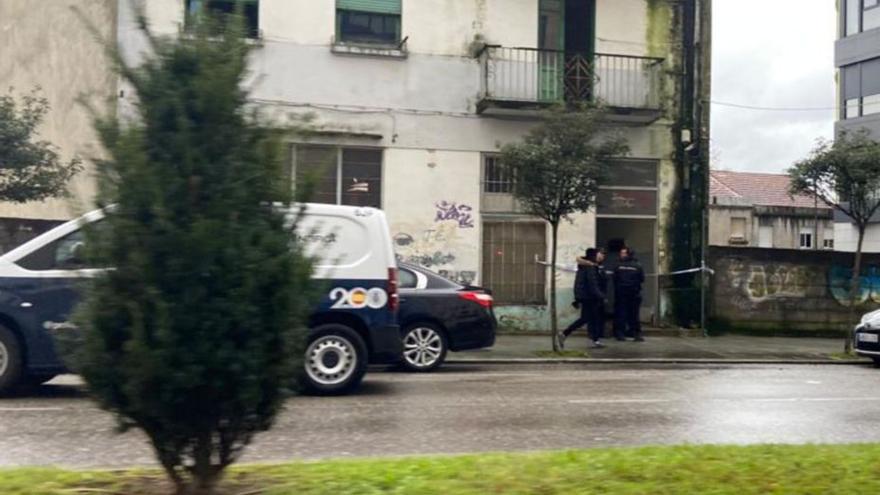 El edificio donde fue hallado 
el cadáver del okupa fallecido.